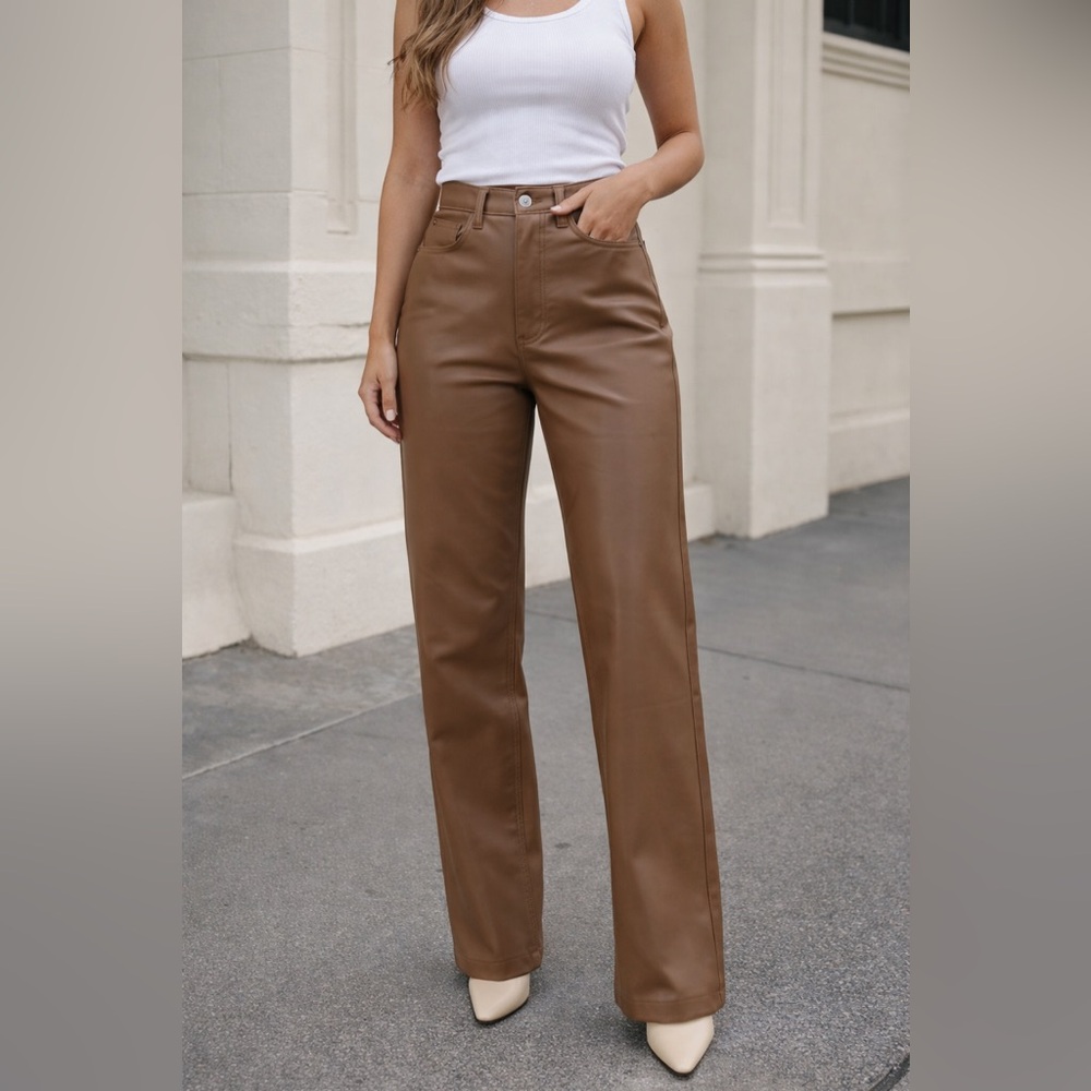 Abercrombie & Fitch The 90’s Straight Ultra High Rise Vegan Leather Pants - 25/0